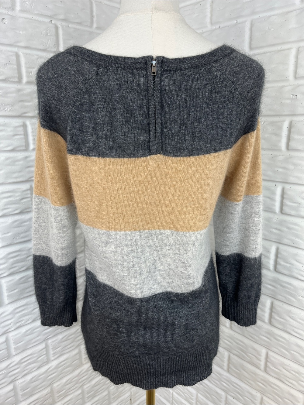 FENN WRIGHT MANSON ANGORA BLEND COLORBLOCK STRIPE SWEATER SZ MD - Picture 5 of 12